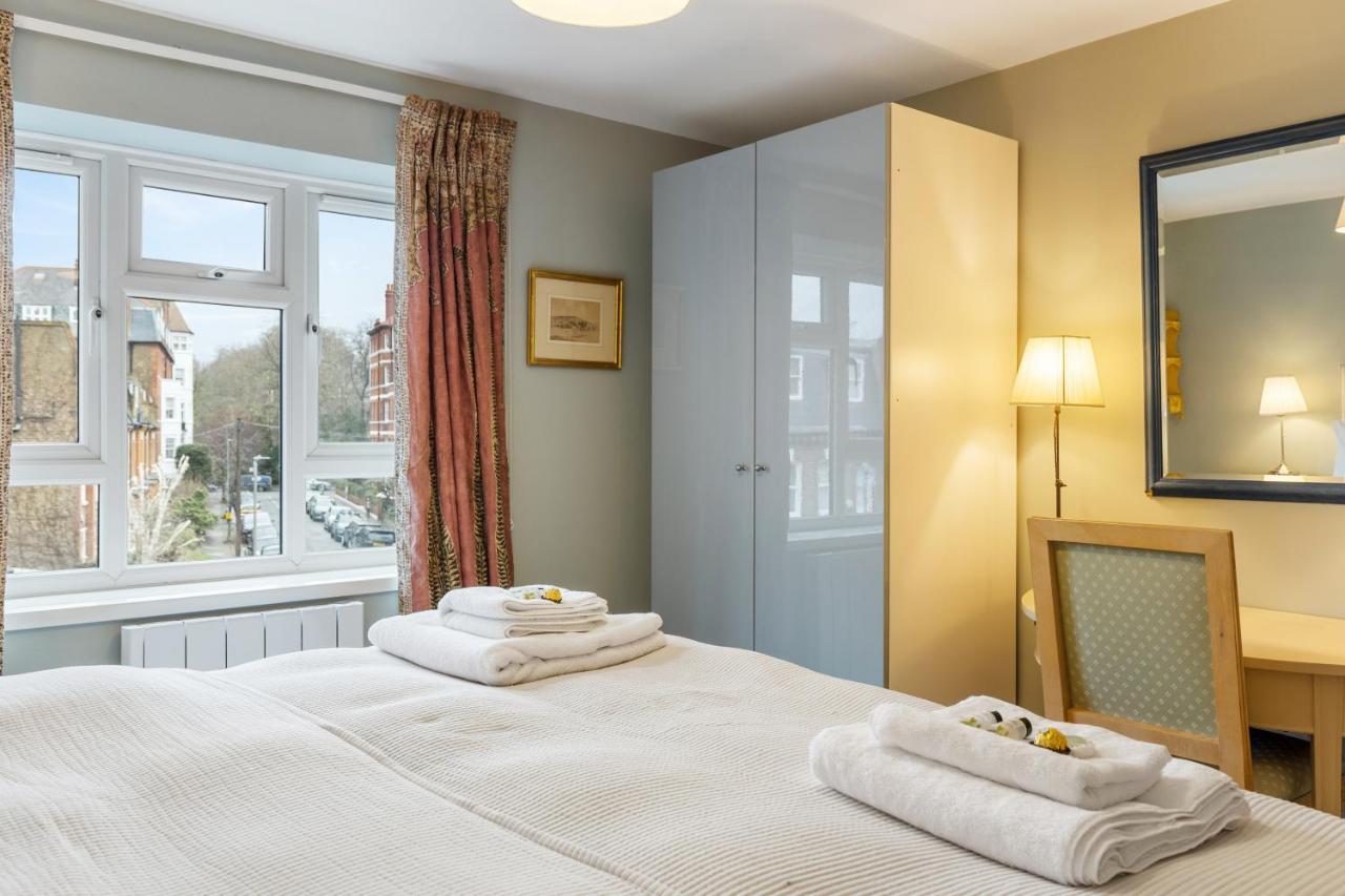 Bright & Cosy Gem ~ Battersea Park View ~ King Bed Apartamento Londres Exterior foto