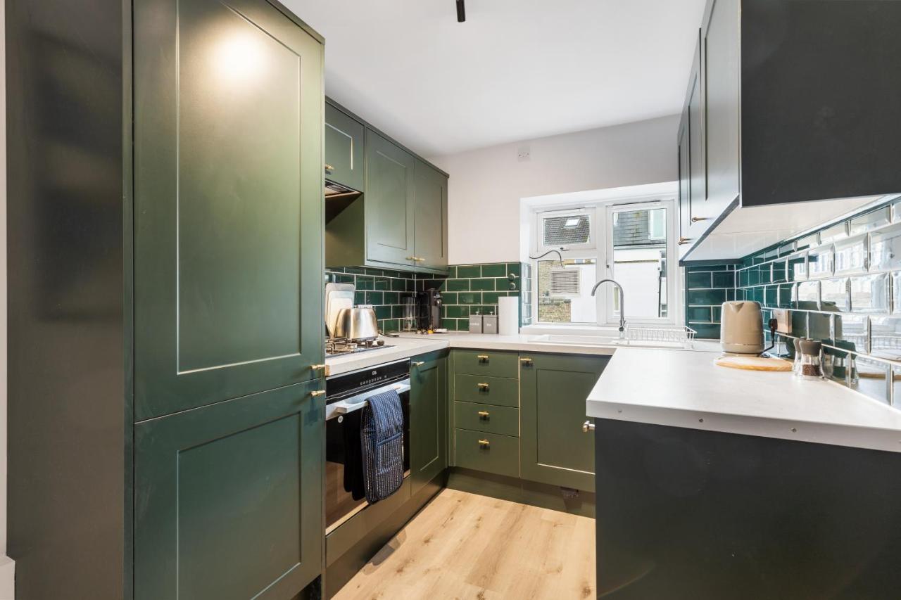 Bright & Cosy Gem ~ Battersea Park View ~ King Bed Apartamento Londres Exterior foto