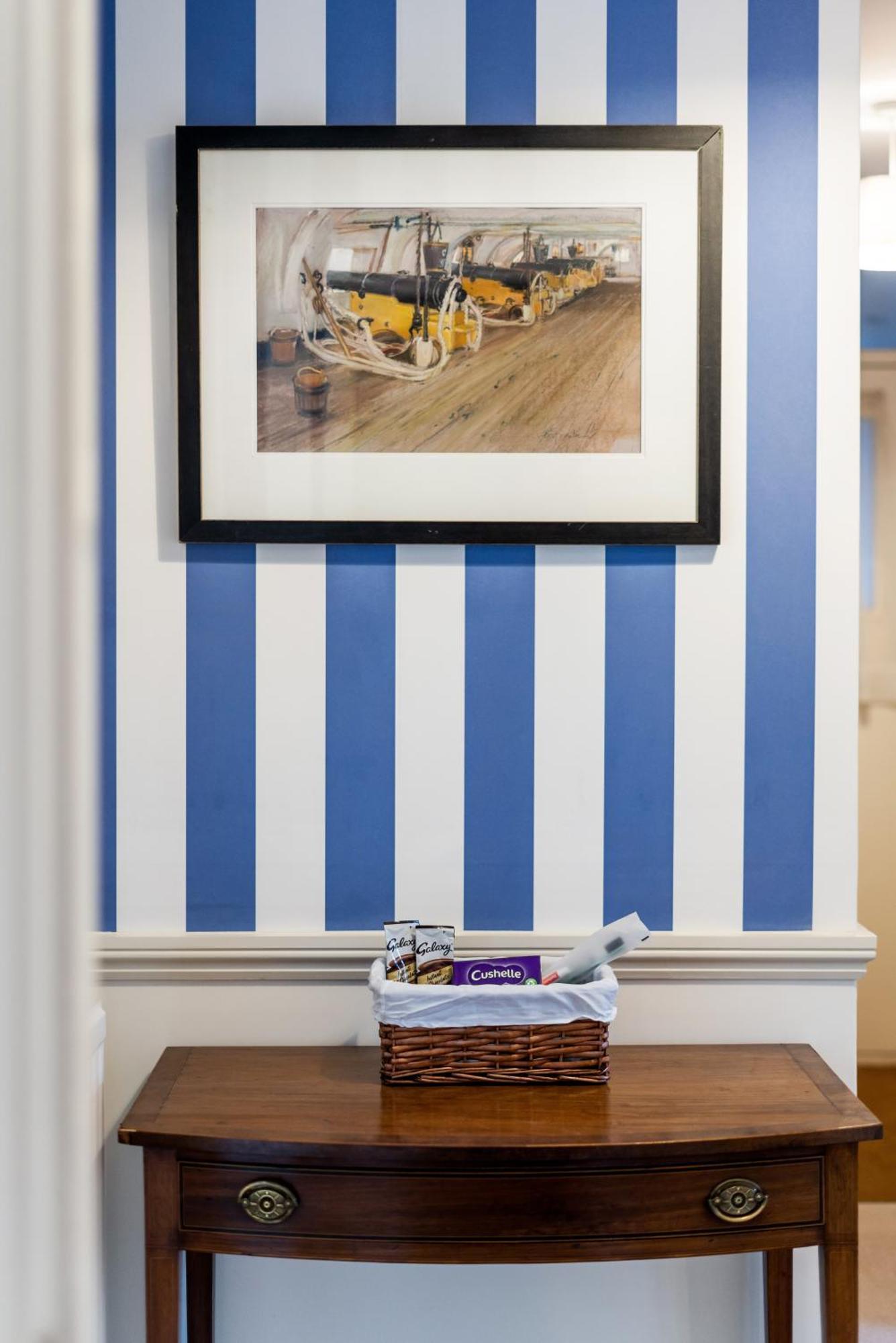 Bright & Cosy Gem ~ Battersea Park View ~ King Bed Apartamento Londres Exterior foto